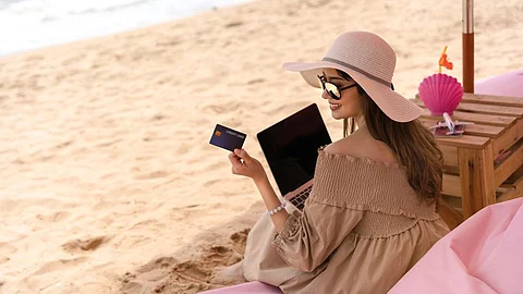 Summer Vacation : சுற்றுலா செல்ல பணம் கொடுக்கும் வங்கிகள் - Special Offers தெரியுமா?
