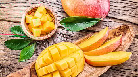 Summer Special: ஒரு ஜோடி மாம்பழம் ரூ.4 லட்சமா? உலகின் காஸ்ட்லியான மாம்பழங்கள் இவை தான்!