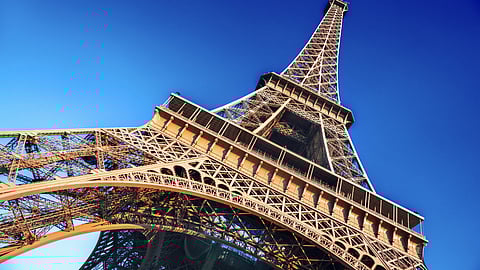Eiffel Tower: கண்ணாடி தரை முதல் Roof Top உணவகம் வரை- உலக அதிசயம் பற்றிய சுவாரஸ்ய தகவல்கள்!