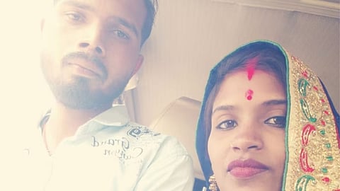 Madhya Pradesh man uses tomatoes to cook without asking wife, she leaves home