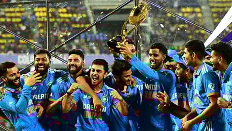 Asia Cup 2023: சிராஜ் ஜாலத்தில் வீழ்ந்த இலங்கை - ஆசியக் கோப்பையை கைப்பற்றிய இந்தியா!