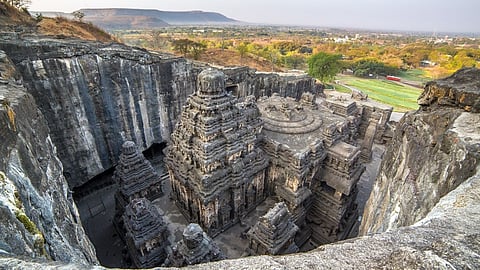 Travel: இந்தியா முதல் இலங்கை வரை - உலகின் பிரபலமான குகை கோவில்கள்