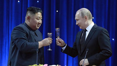 புதின், கிம் ஜாங் உன் சந்திப்பு : கைகோர்க்கும் அமெரிக்காவின் எதிரிகள் - பின்னணி என்ன?