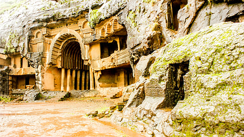 Bhaja Caves: ஈராயிரம் ஆண்டுகள் பழமையான குகை - இந்தியர்கள் ஏன் நிச்சயம் பார்வையிட வேண்டும்?