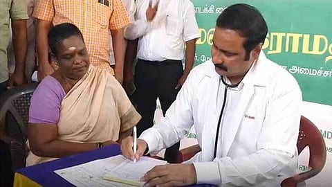 சென்னை: எண்ணூர் மக்களுக்கு மருத்துவ பரிசோதனை செய்த அன்புமணி ராமதாஸ்