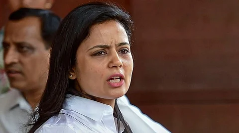 Mahua Moitra: அரசு பங்களாவில் இருந்து வெளியேற்றப்படும் முன்னாள் எம்.பி!