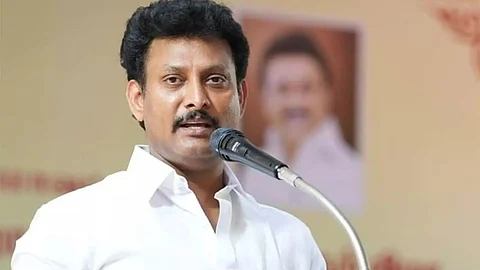 10,11,12ம் வகுப்பு பொதுத்தேர்வு தேதியில் மாற்றமா? அமைச்சர் விளக்கம்