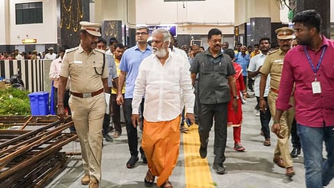 "அயோத்தி செல்லும் பக்தர்களுக்கு உதவ தயார்" - அமைச்சர் சேகர்பாபு கூறியது என்ன?