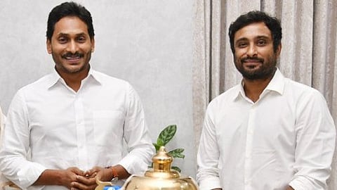 Ambati Rayudu: அரசியலில் இணைந்த ஒரு வாரத்திலேயே ஓய்வு பெற்ற சென்னை சூப்பர் கிங்ஸ் வீரர்!