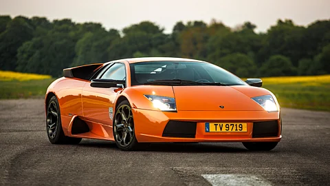lamborghini : ஒரே ஆண்டில் 10,000 சூப்பர்-கார்களை விற்று சாதனை!