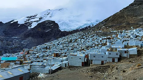 Discovering La Rinconada: The highest town in the world
