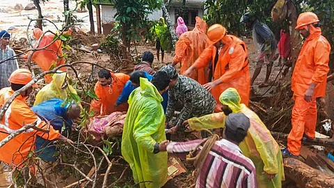 வயநாடு நிலச்சரிவு: பலி எண்ணிக்கை 170 ஆக உயர்வு!