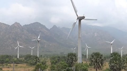 காற்றாலை மின் உற்பத்தி 92 கோடி யூனிட் சரிவு.. நடப்பு சீசனில் 626 கோடி யூனிட் மட்டுமே மின் உற்பத்தி
