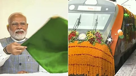 பிரதமர் மோடி பச்சைக்கொடி காட்டி துவக்கி வைத்தார்
