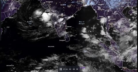 கரையை கடந்த காற்றழுத்த தாழ்வு மண்டலம்.. குறைந்த காற்றழுத்த தாழ்வுப்பகுதியாக வலுவிழப்பு