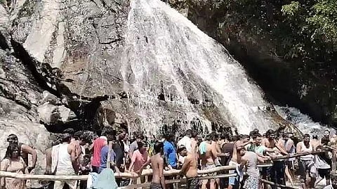 CBE Kaviyaruvi crowd