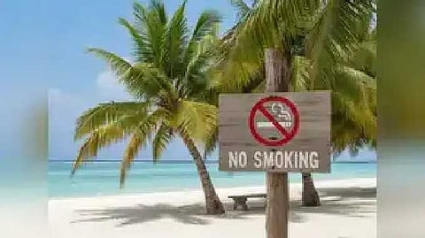 Maldives smoking