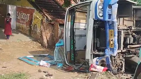 TNL Gov bus