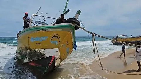 Sri lanka boat damaged
