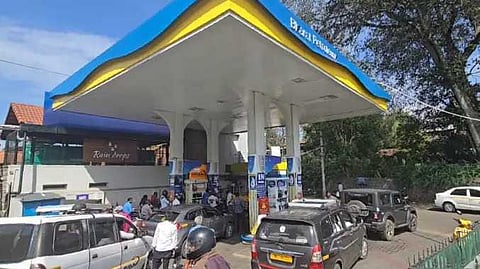 சுற்றுலா வாகன ஓட்டிகள் கவலை