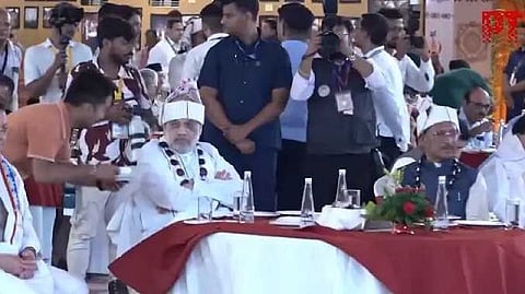 அமித்ஷா பங்கேற்று நடனம்