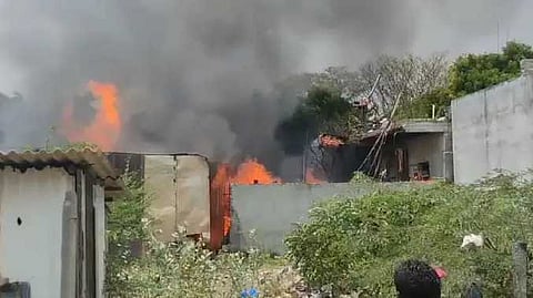 குடோனில் தீவிபத்து