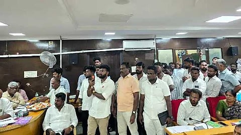 தவெக எம்