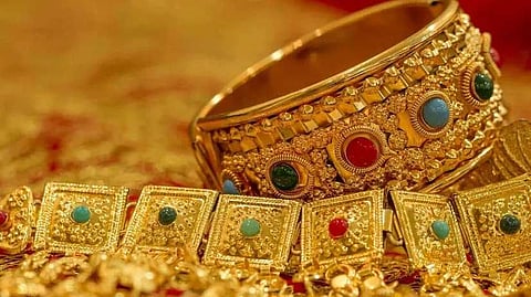 ஆபரணத் தங்கத்தின் விலை சவரனுக்கு ரூ.2,400 உயர்வு