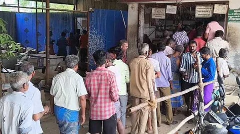 மதுப்பிரியர்கள் புகார்