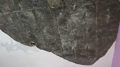 தரமற்ற முறையில் வீடுகள்