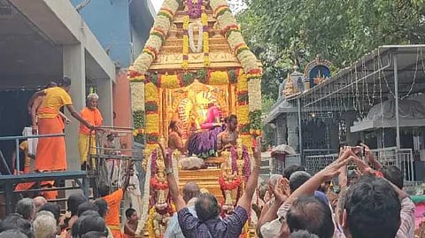 தங்கரதத் தேரோட்டம்