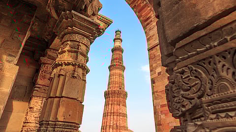 You Can Now Book Monument Tickets For Sightseeing Through Delhi Metro’s New App