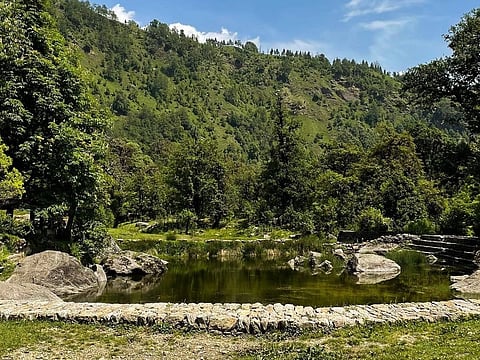 Sarmoli is an idyllic hamlet, perched in the Munsiyari region