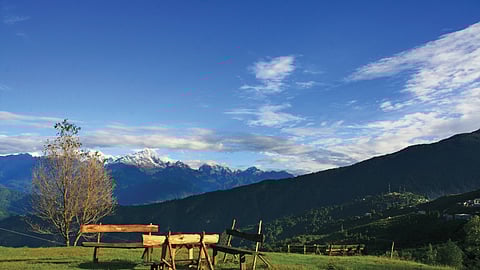 Enjoy stunning views of the Himalayas from Ravangla in Sikkim