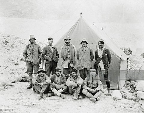 1924 Mount Everest Expedition team: (top row, left to right) Irvine, Mallory, Hazard, Odell, Hingston