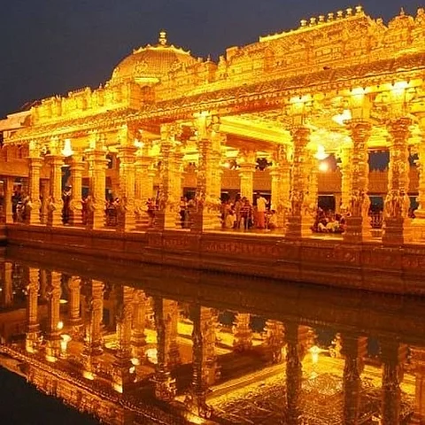 Sri Laxmi Narayani Golden Temple Of Vellore