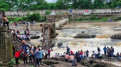 Pune Bridge Collapse