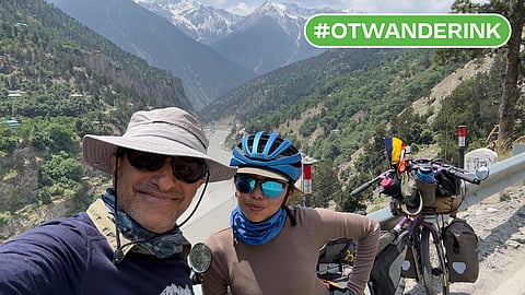 Couple Cycled 4,000 Km Across The Himalayas