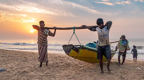 fishermen odisha orissa climate coast tourism