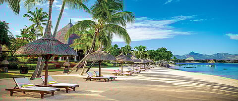 Hotel Offers Year-End Cheer