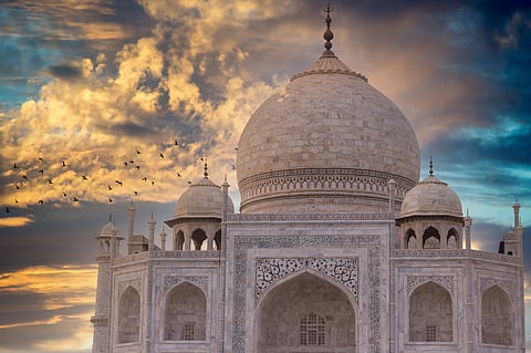 Taj Mahal's construction brought the art of Parchin Kari to India. Credit DepositPhotos