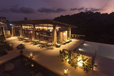 The East India House, Uttan.