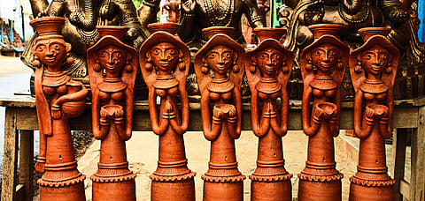 Go on a shopping spree in Bishnupur for terracotta items