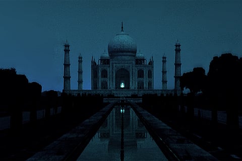 Taj Mahal, by the moonlight