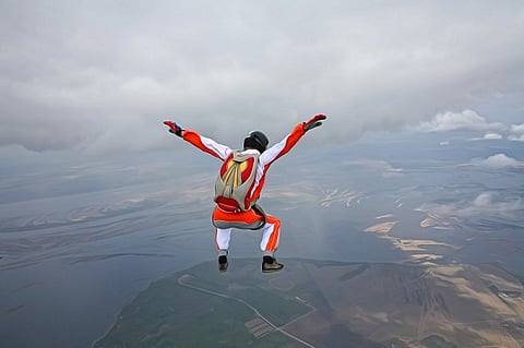 Get ready to jump from 10,000 feet with 30 seconds free fall