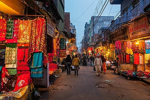 Markets will see their glamour dimmed amid weekend curfew