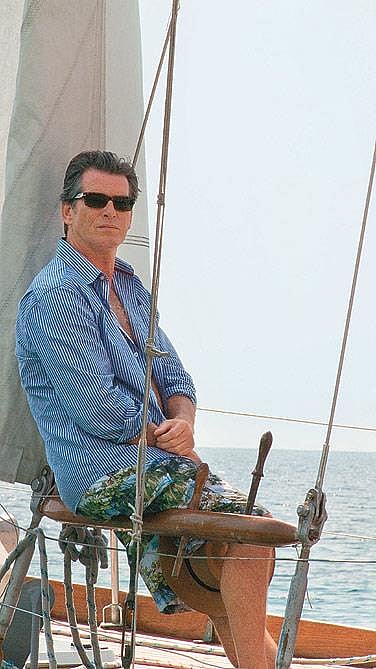Pierce Brosnan finds India very attractive because of its diversity and rich colours