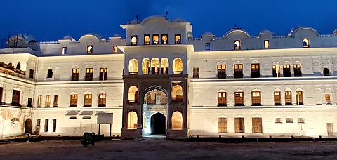 Qila Mubarak is an outstanding example of the synthesis of Mughal and Rajasthani styles