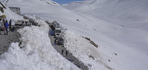 Roads In Himachal Pradesh Closed Due To Heavy Rains And Snowfall