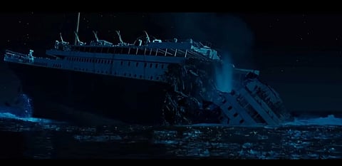 ടൈറ്റാനിക്ക് സിനിമയിൽ കപ്പൽ തകരുന്നതിന്റെ ചിത്രീകരണം